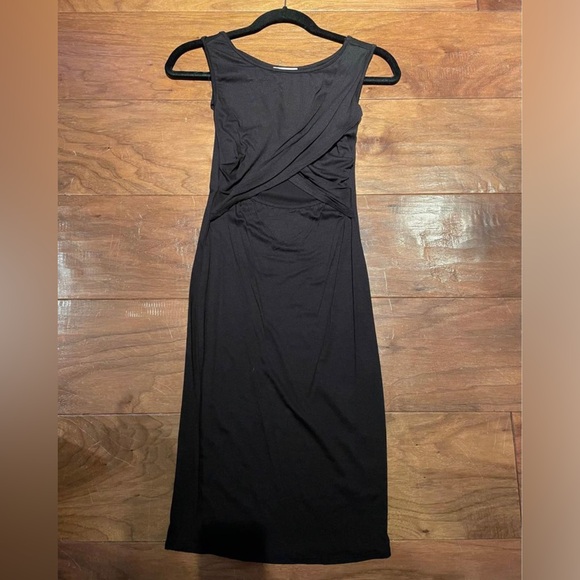 Sleeveless Long Dress - Picture 4 of 5